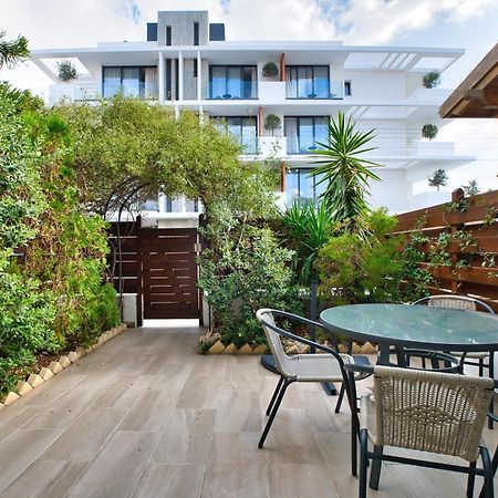 Townhouse By The Sea Pirate Harbor Apartment Paphos ภายนอก รูปภาพ