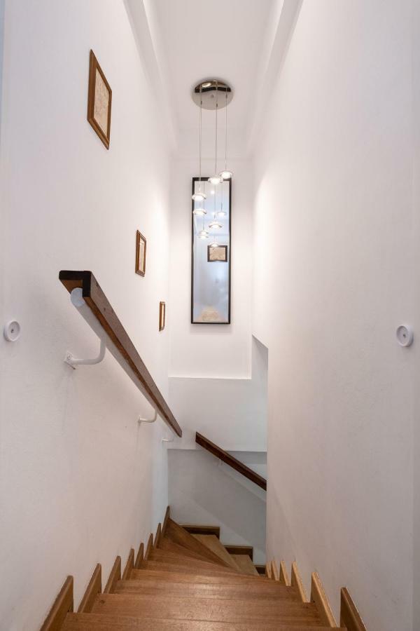 Townhouse By The Sea Pirate Harbor Apartment Paphos ภายนอก รูปภาพ
